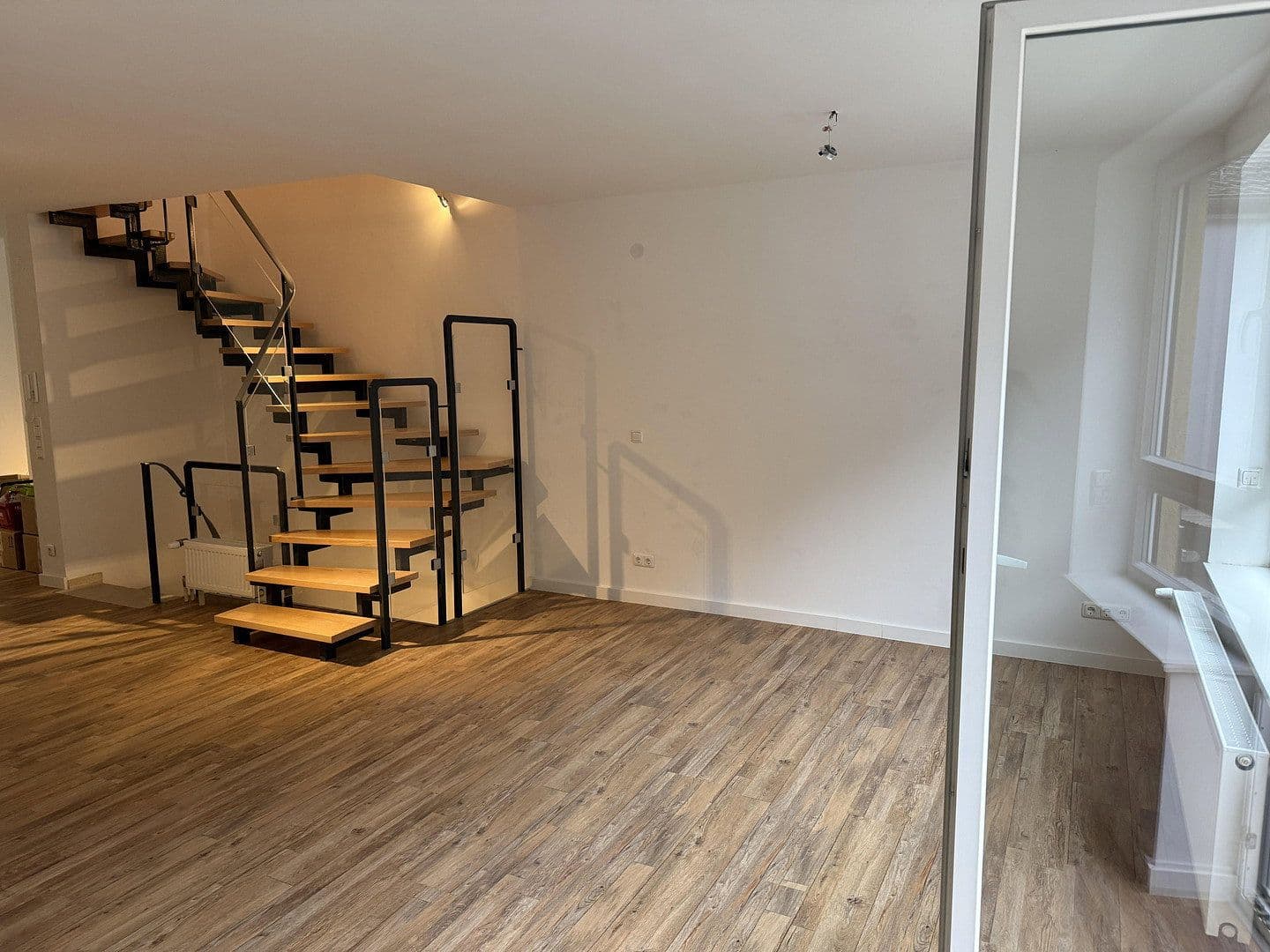 Prenájom domu 120 m², pozemek 207 m², Nibelungenstraße 146A, Bensheim, Hesensko Prenájom domu 120 m², pozemek 207 m², Nibelungenstraße 146A, Bensheim, Hesensko
