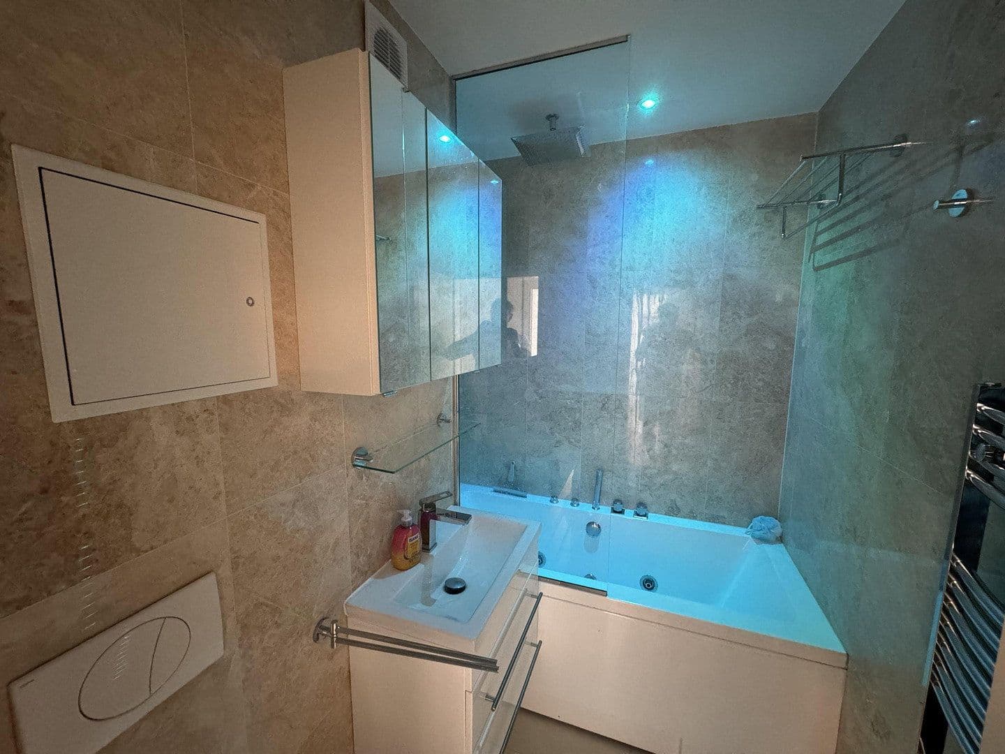 Predaj bytu 3-izbový 57 m², Neue Jakobstr. 24, Berlin, Berlín Predaj bytu 3-izbový 57 m², Neue Jakobstr. 24, Berlin, Berlín