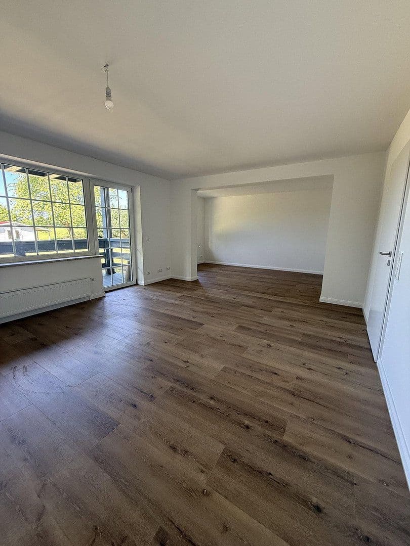 Prenájom bytu 4-izbový 98 m², Grömitz, Šlezvicko-Holštajnsko Prenájom bytu 4-izbový 98 m², Grömitz, Šlezvicko-Holštajnsko