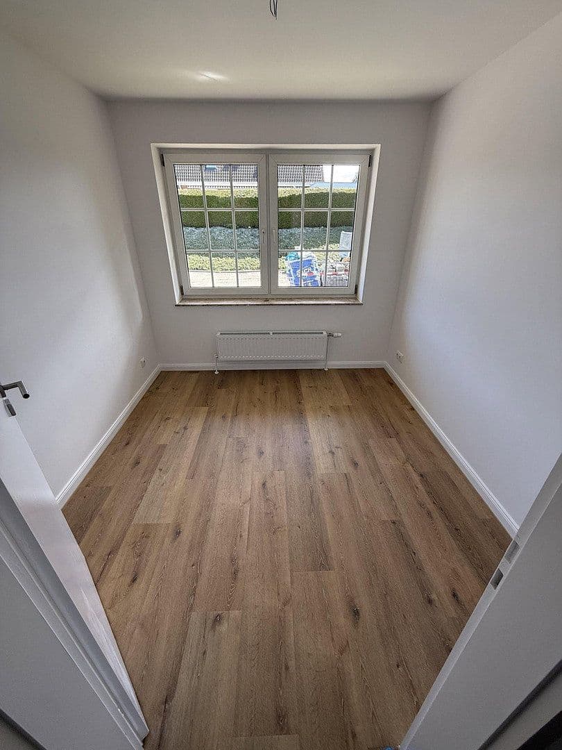 Prenájom bytu 4-izbový 98 m², Grömitz, Šlezvicko-Holštajnsko Prenájom bytu 4-izbový 98 m², Grömitz, Šlezvicko-Holštajnsko