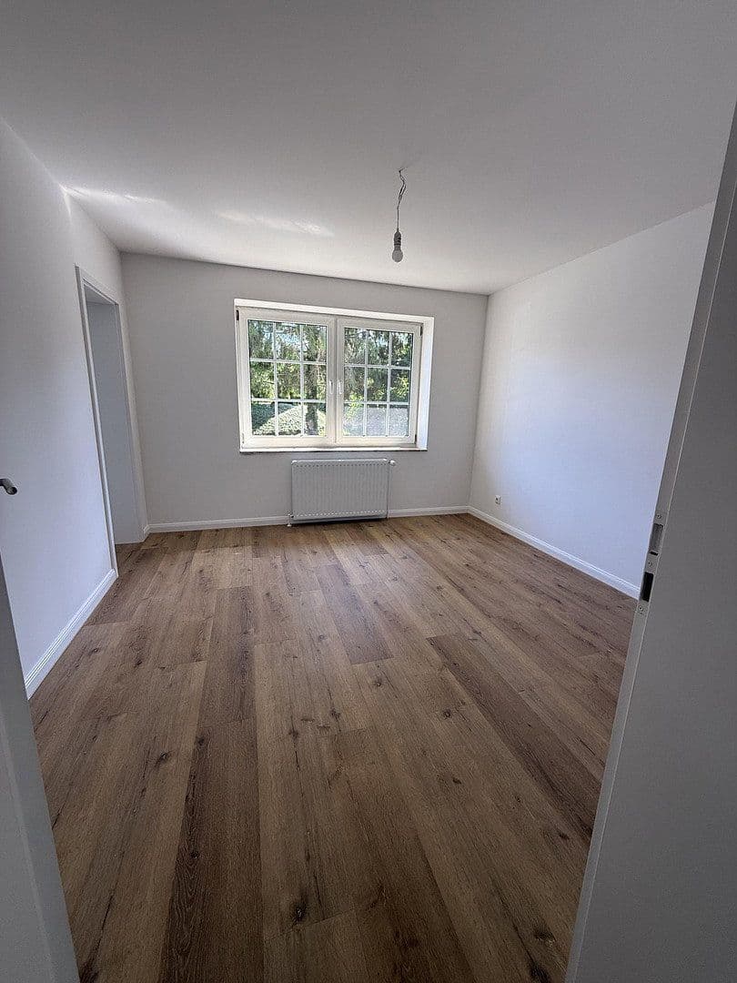 Prenájom bytu 4-izbový 98 m², Grömitz, Šlezvicko-Holštajnsko Prenájom bytu 4-izbový 98 m², Grömitz, Šlezvicko-Holštajnsko