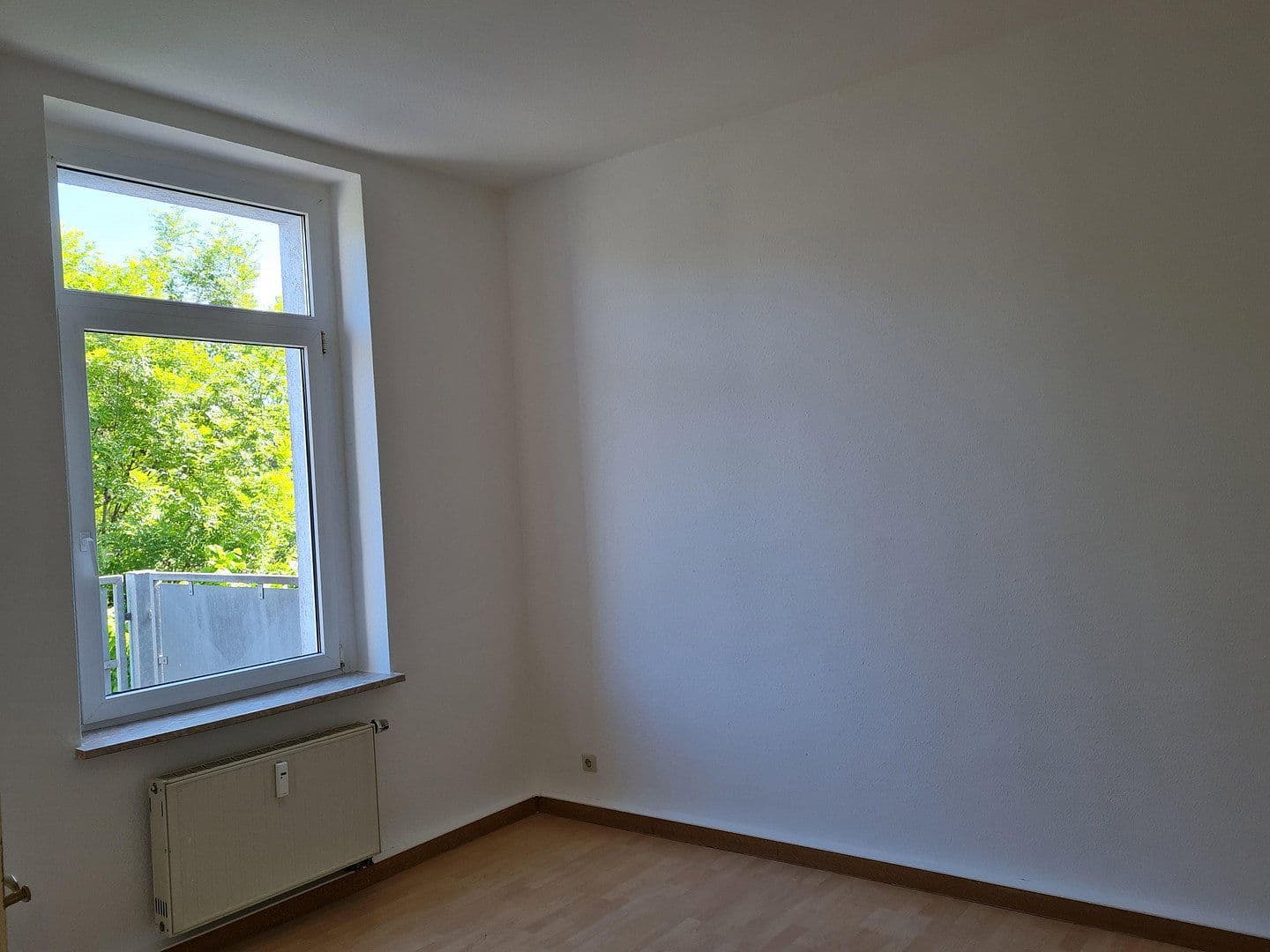 Prenájom bytu 3-izbový 84 m², Schweizergartenstraße 5, Wurzen, Sasko Prenájom bytu 3-izbový 84 m², Schweizergartenstraße 5, Wurzen, Sasko