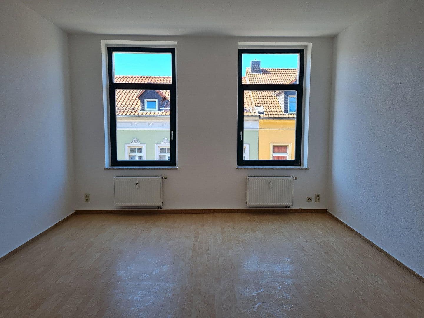 Prenájom bytu 3-izbový 84 m², Schweizergartenstraße 5, Wurzen, Sasko Prenájom bytu 3-izbový 84 m², Schweizergartenstraße 5, Wurzen, Sasko