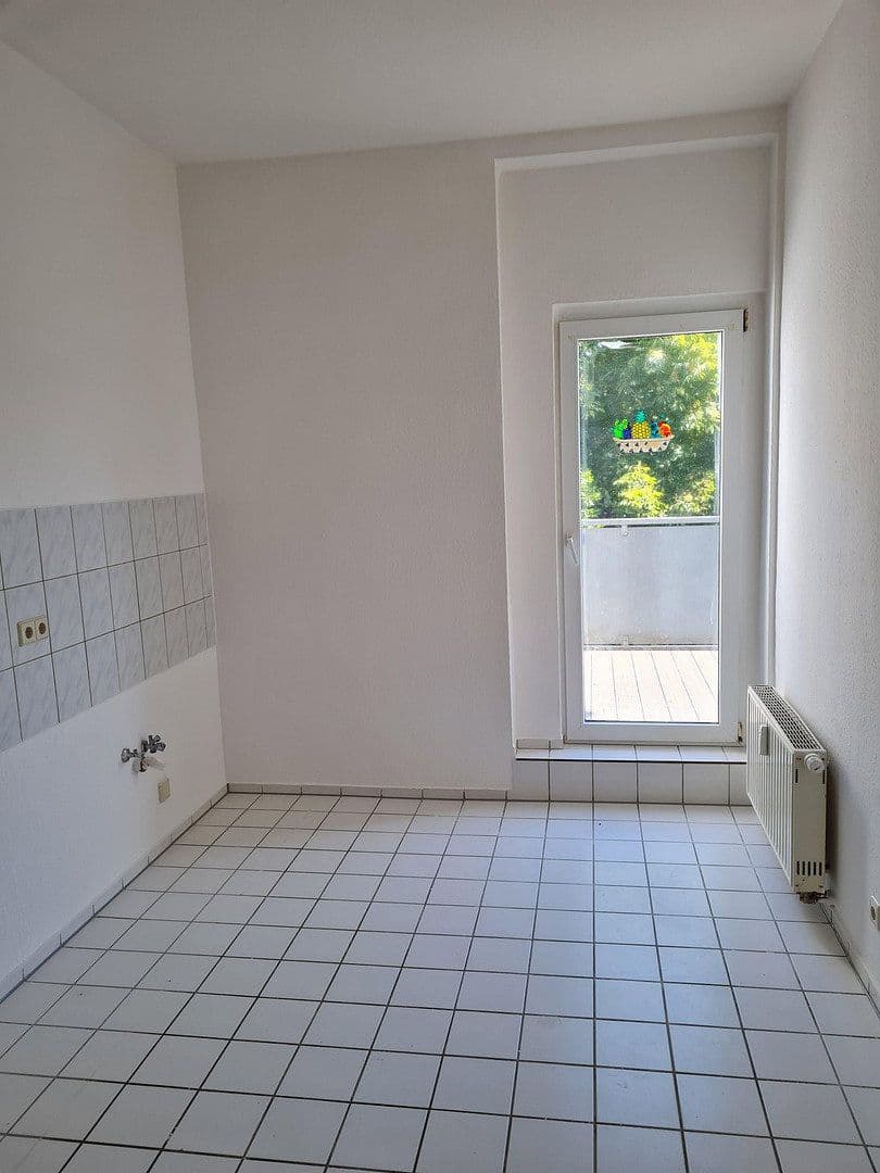 Prenájom bytu 3-izbový 84 m², Schweizergartenstraße 5, Wurzen, Sasko Prenájom bytu 3-izbový 84 m², Schweizergartenstraße 5, Wurzen, Sasko