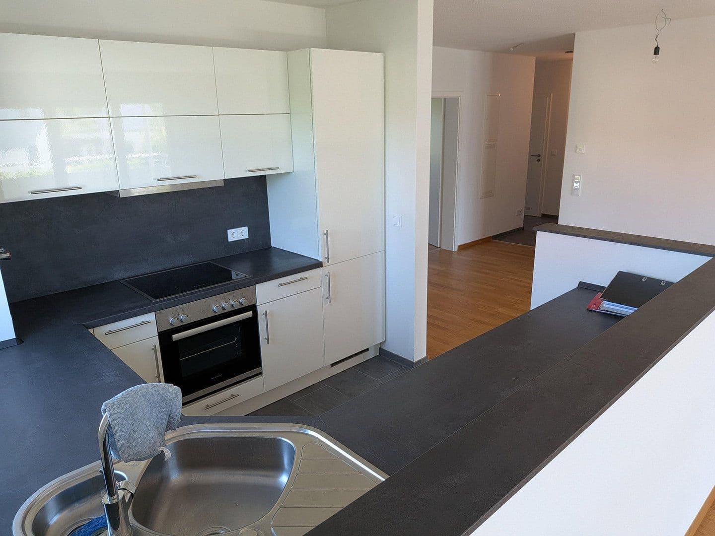 Prenájom bytu 3-izbový 90 m², Roßtal, Bavorsko Prenájom bytu 3-izbový 90 m², Roßtal, Bavorsko