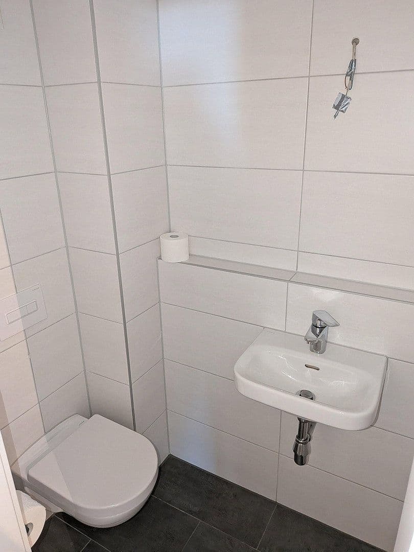 Prenájom bytu 3-izbový 90 m², Roßtal, Bavorsko Prenájom bytu 3-izbový 90 m², Roßtal, Bavorsko