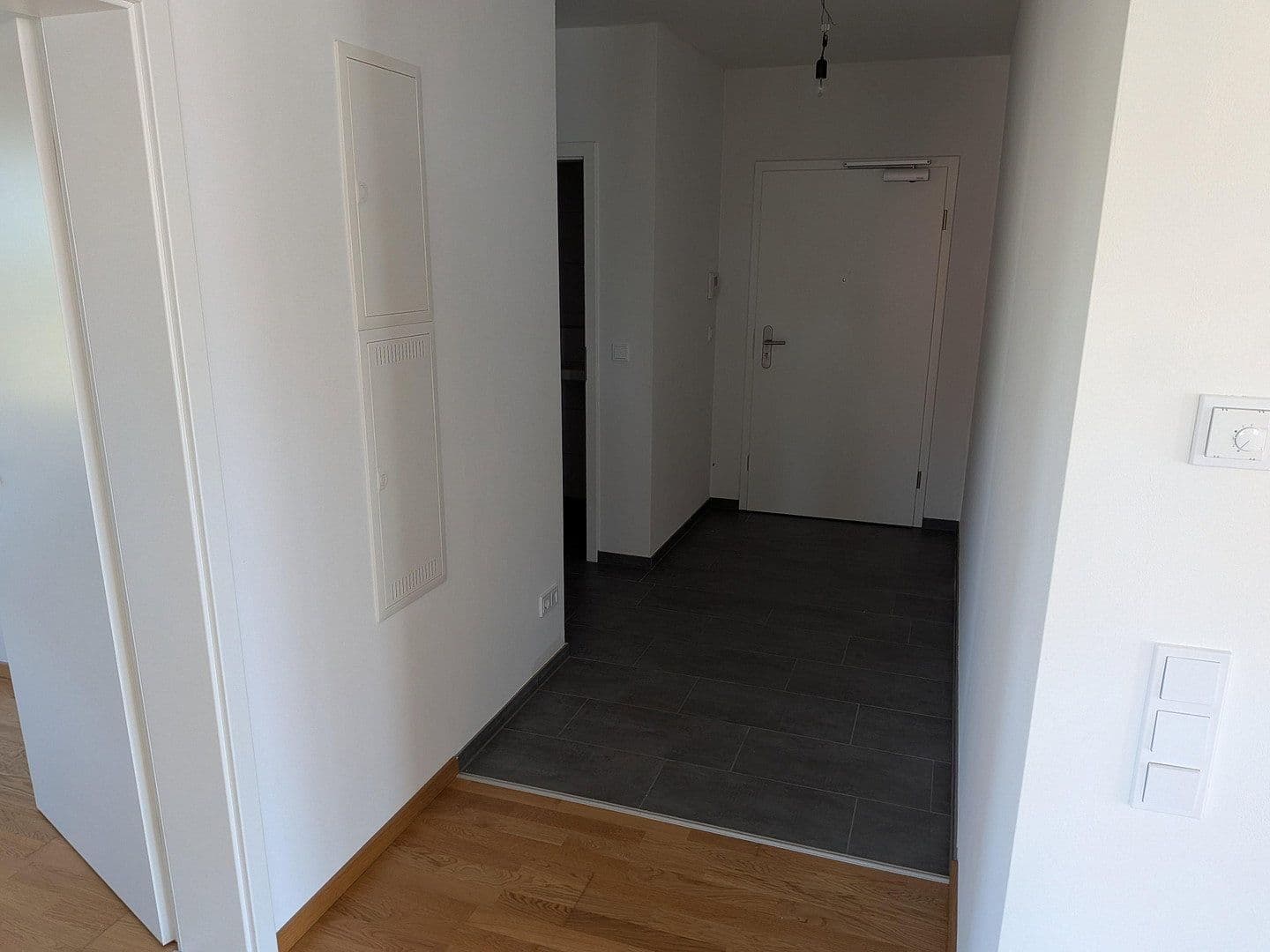 Prenájom bytu 3-izbový 90 m², Roßtal, Bavorsko Prenájom bytu 3-izbový 90 m², Roßtal, Bavorsko