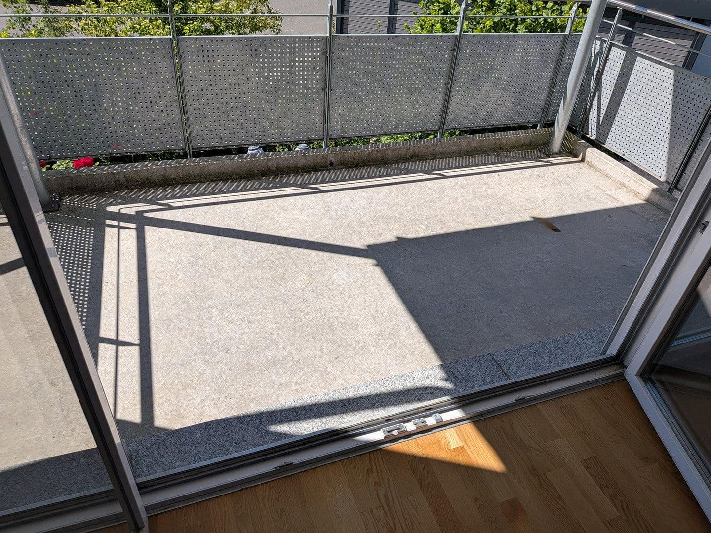 Prenájom bytu 3-izbový 90 m², Roßtal, Bavorsko Prenájom bytu 3-izbový 90 m², Roßtal, Bavorsko