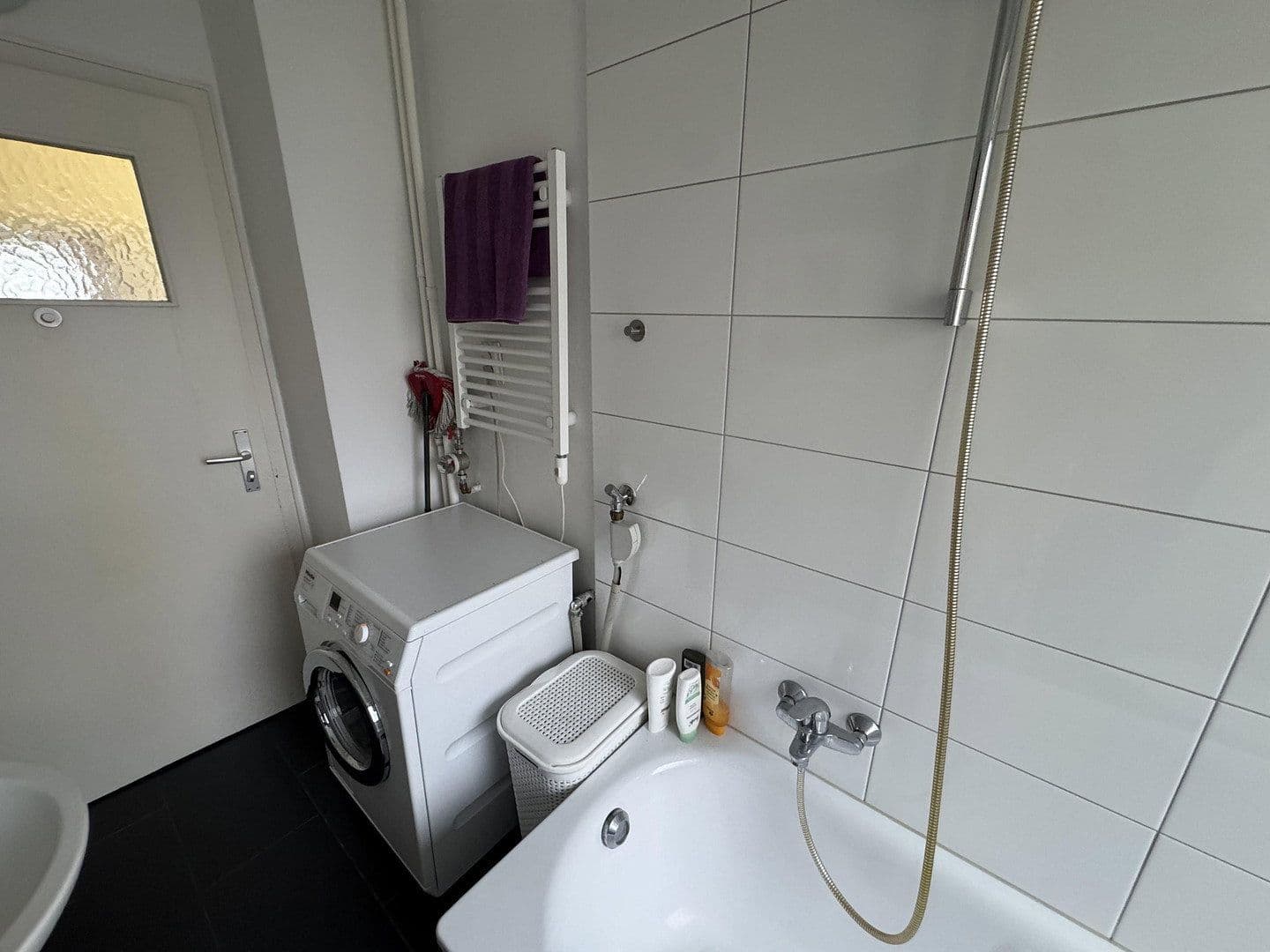 Prenájom bytu 3-izbový 65 m², Mannheim, Bádensko-Wurttembersko Prenájom bytu 3-izbový 65 m², Mannheim, Bádensko-Wurttembersko