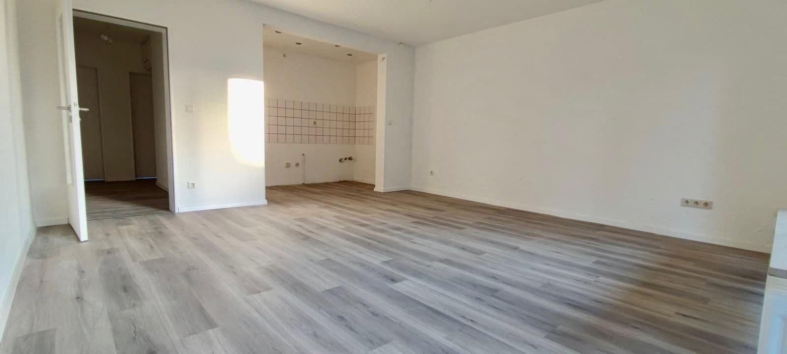 Prenájom bytu 3-izbový 64 m², Paderborn, Severné Porýnie - Westfálsko Prenájom bytu 3-izbový 64 m², Paderborn, Severné Porýnie - Westfálsko