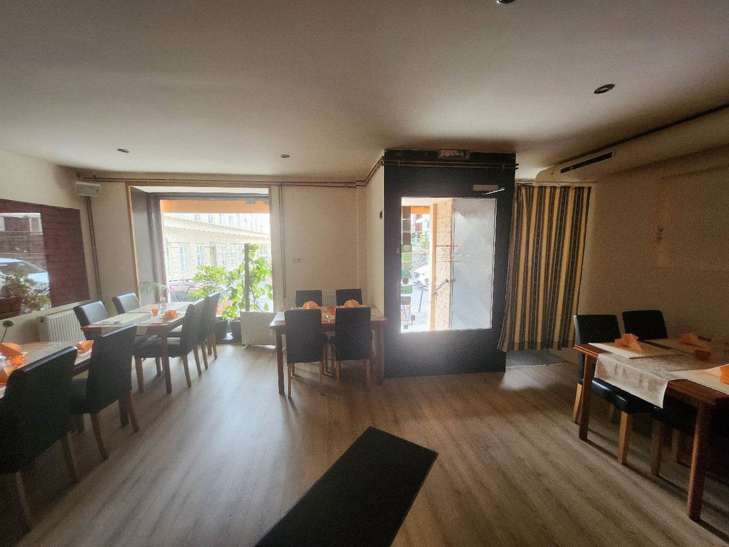 Prenájom nebytového priestoru 259 m², Joanelligasse 8, Wien, Viedeň Prenájom nebytového priestoru 259 m², Joanelligasse 8, Wien, Viedeň