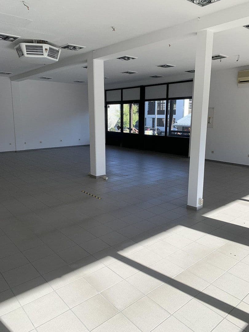 Prenájom nebytového priestoru 240 m², Bodenmais, Bavorsko Prenájom nebytového priestoru 240 m², Bodenmais, Bavorsko