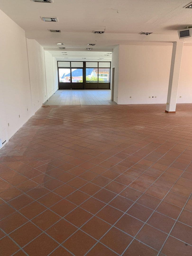 Prenájom nebytového priestoru 240 m², Bodenmais, Bavorsko Prenájom nebytového priestoru 240 m², Bodenmais, Bavorsko