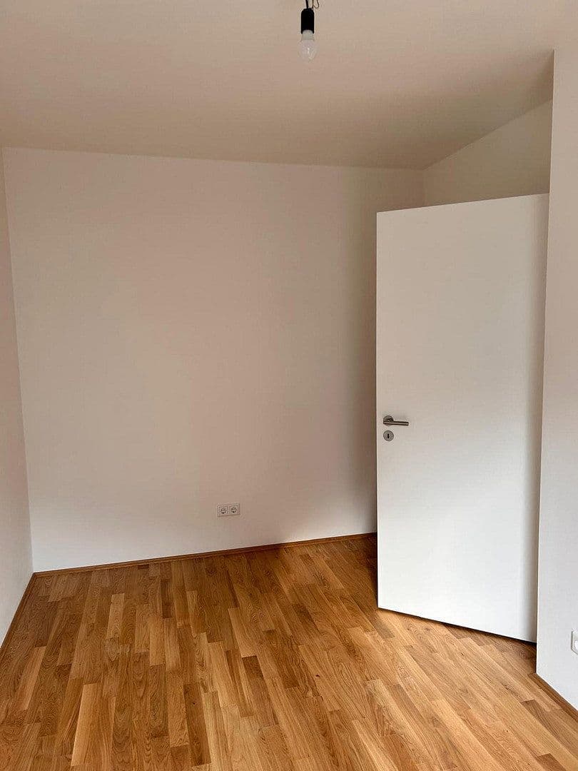 Prenájom bytu 3-izbový 81 m², Eschollbrücker Str. 8, Darmstadt, Hesensko Prenájom bytu 3-izbový 81 m², Eschollbrücker Str. 8, Darmstadt, Hesensko