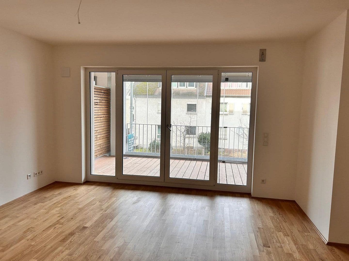Prenájom bytu 3-izbový 81 m², Eschollbrücker Str. 8, Darmstadt, Hesensko Prenájom bytu 3-izbový 81 m², Eschollbrücker Str. 8, Darmstadt, Hesensko