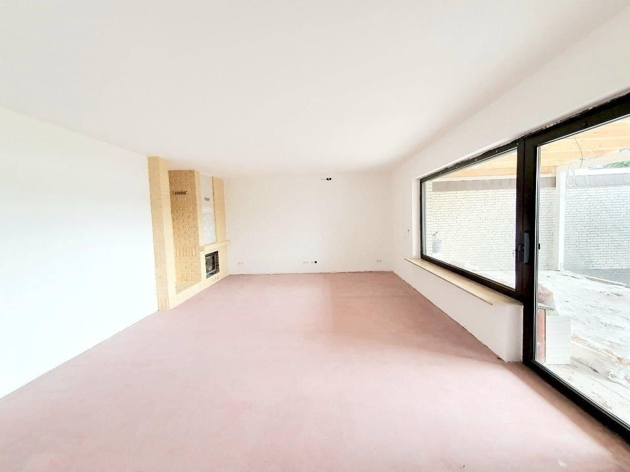Predaj domu 200 m², pozemek 760 m², Rhauderfehn, Dolné Sasko Predaj domu 200 m², pozemek 760 m², Rhauderfehn, Dolné Sasko