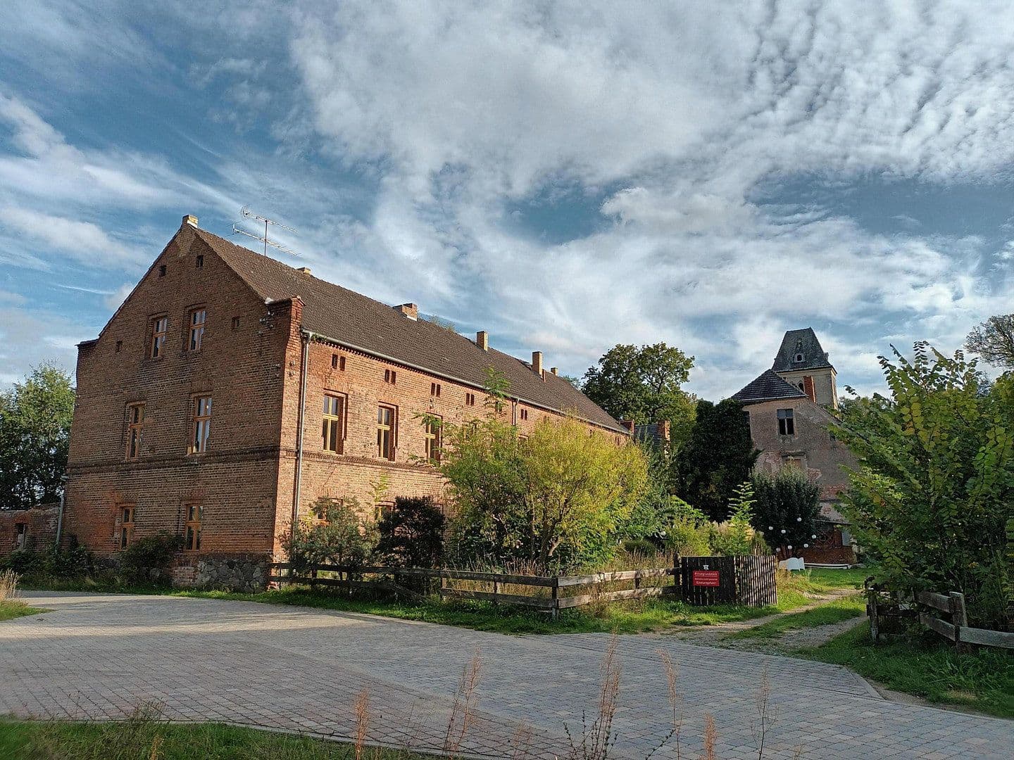 Predaj bytu 5-izbový 130 m², Parkstraße 2 15848 Ragow, Ragow-Merz, Brandenbursko Predaj bytu 5-izbový 130 m², Parkstraße 2 15848 Ragow, Ragow-Merz, Brandenbursko