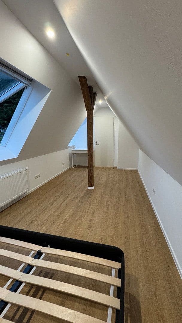 Prenájom bytu 4-izbový 80 m², Böblinger Straße 334, Stuttgart, Bádensko-Wurttembersko Prenájom bytu 4-izbový 80 m², Böblinger Straße 334, Stuttgart, Bádensko-Wurttembersko