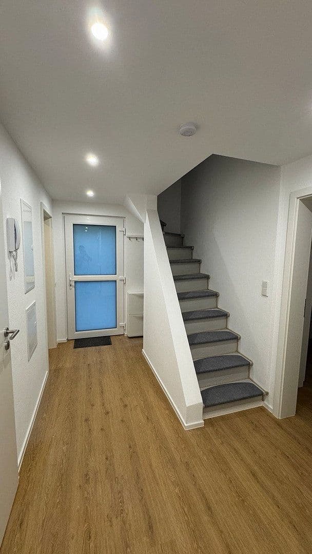 Prenájom bytu 4-izbový 80 m², Böblinger Straße 334, Stuttgart, Bádensko-Wurttembersko Prenájom bytu 4-izbový 80 m², Böblinger Straße 334, Stuttgart, Bádensko-Wurttembersko