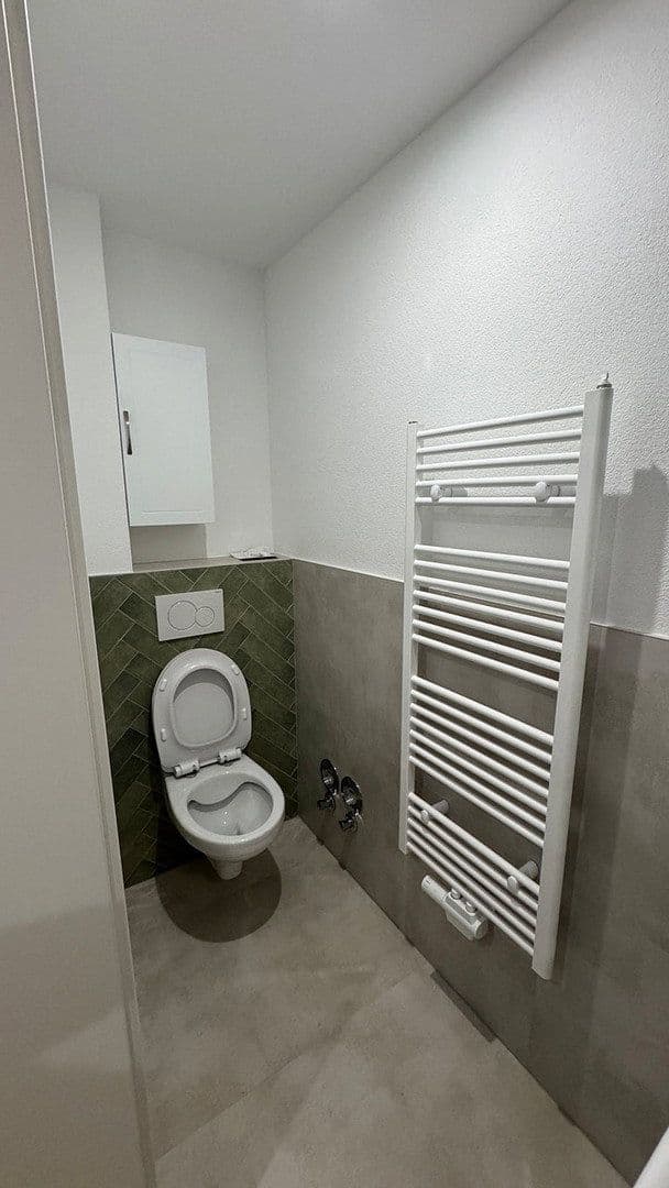 Prenájom bytu 4-izbový 80 m², Böblinger Straße 334, Stuttgart, Bádensko-Wurttembersko Prenájom bytu 4-izbový 80 m², Böblinger Straße 334, Stuttgart, Bádensko-Wurttembersko