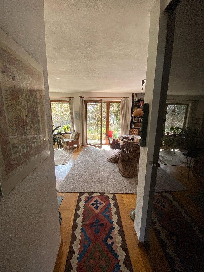 Predaj domu 185 m², pozemek 570 m², Weilheim, Bavorsko Predaj domu 185 m², pozemek 570 m², Weilheim, Bavorsko