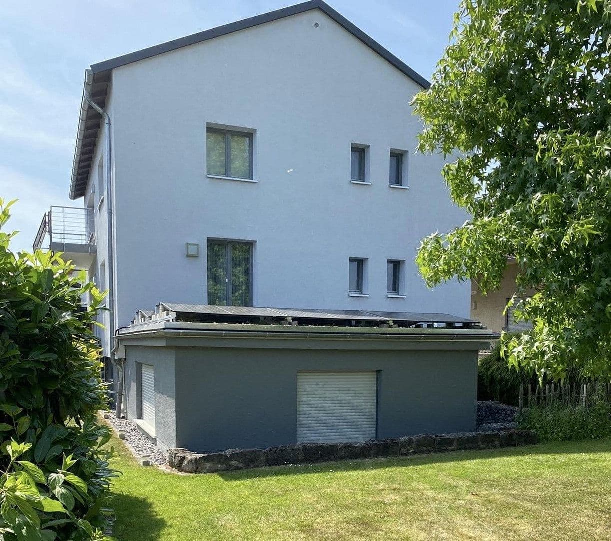 Predaj domu 180 m², pozemek 662 m², Limburg an der Lahn, Hesensko Predaj domu 180 m², pozemek 662 m², Limburg an der Lahn, Hesensko