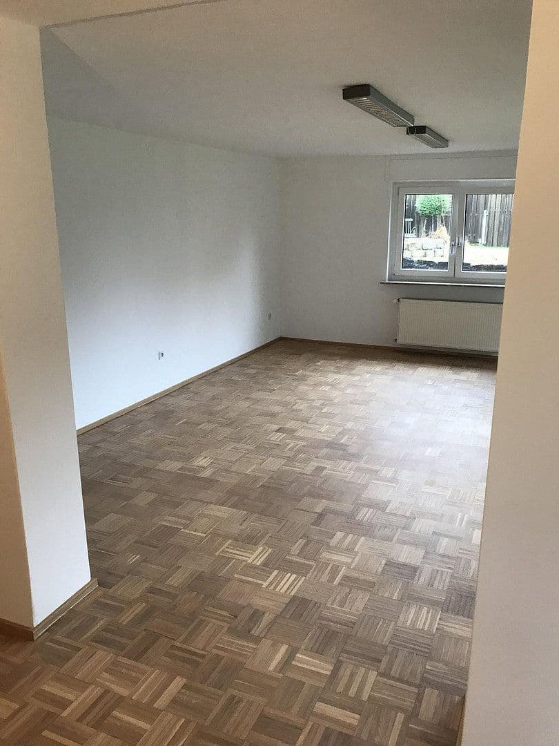 Predaj domu 180 m², pozemek 662 m², Limburg an der Lahn, Hesensko Predaj domu 180 m², pozemek 662 m², Limburg an der Lahn, Hesensko