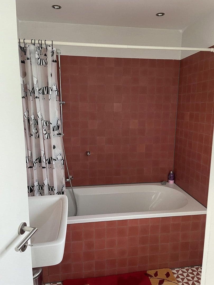 Predaj domu 180 m², pozemek 662 m², Limburg an der Lahn, Hesensko Predaj domu 180 m², pozemek 662 m², Limburg an der Lahn, Hesensko