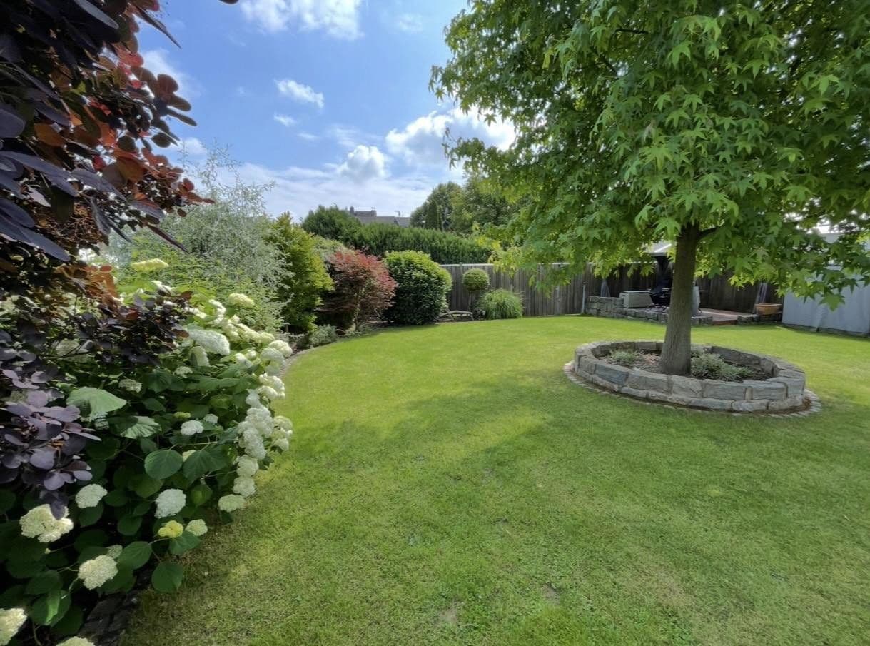 Predaj domu 180 m², pozemek 662 m², Limburg an der Lahn, Hesensko Predaj domu 180 m², pozemek 662 m², Limburg an der Lahn, Hesensko