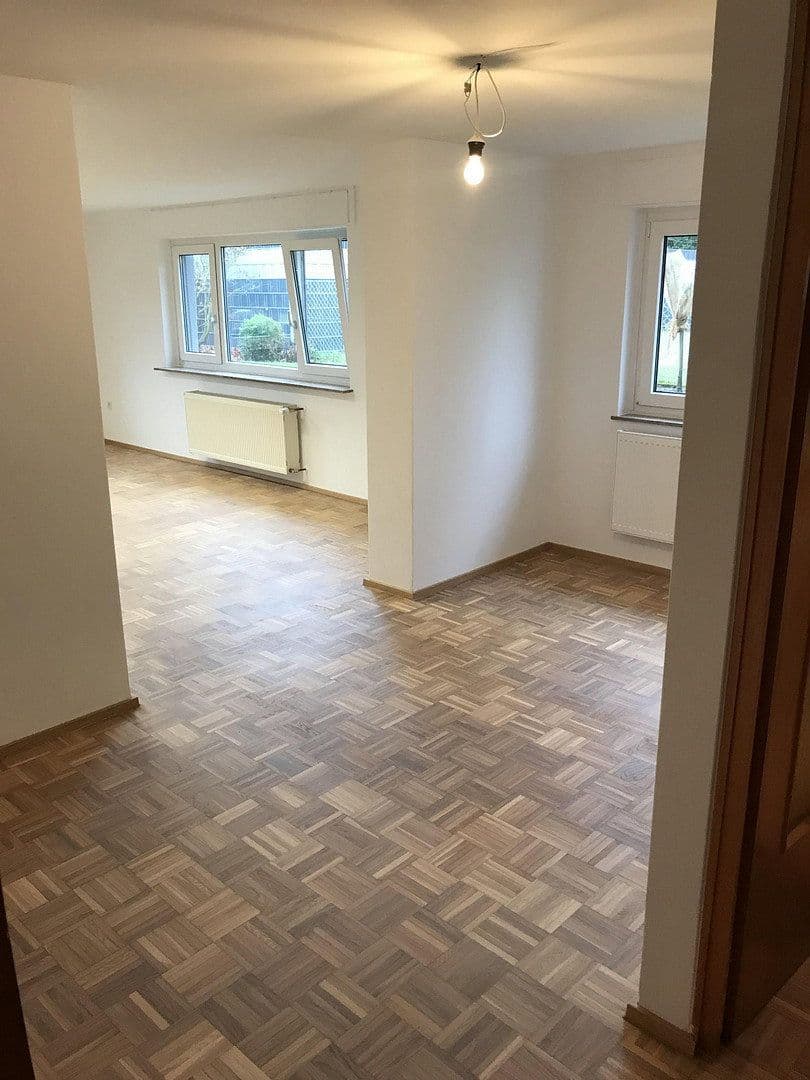 Predaj domu 180 m², pozemek 662 m², Limburg an der Lahn, Hesensko Predaj domu 180 m², pozemek 662 m², Limburg an der Lahn, Hesensko