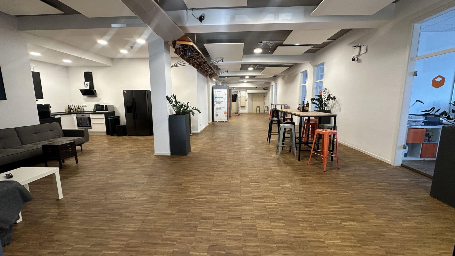 Prenájom kancelárie 380 m², Bergheimer Str. 147, Heidelberg, Bádensko-Wurttembersko Prenájom kancelárie 380 m², Bergheimer Str. 147, Heidelberg, Bádensko-Wurttembersko