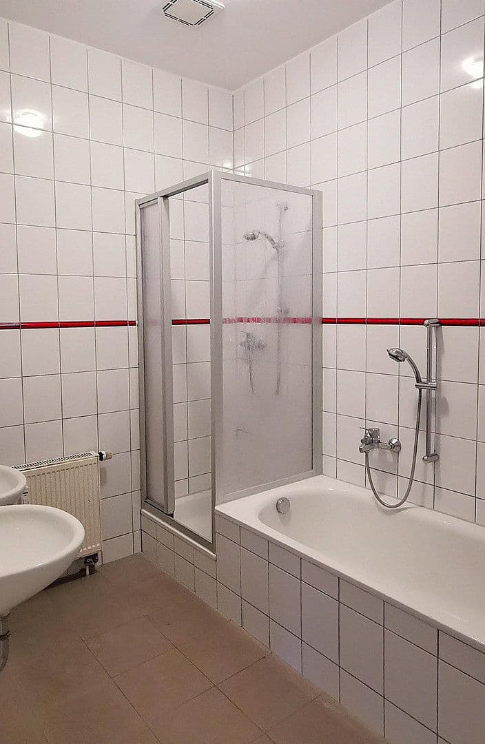 Prenájom bytu 3-izbový 95 m², Petersstrasse 23, Freiberg, Sasko Prenájom bytu 3-izbový 95 m², Petersstrasse 23, Freiberg, Sasko