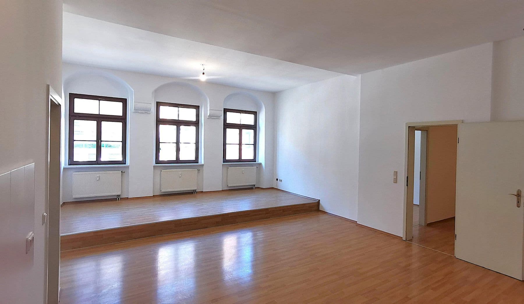 Prenájom bytu 3-izbový 95 m², Petersstrasse 23, Freiberg, Sasko Prenájom bytu 3-izbový 95 m², Petersstrasse 23, Freiberg, Sasko
