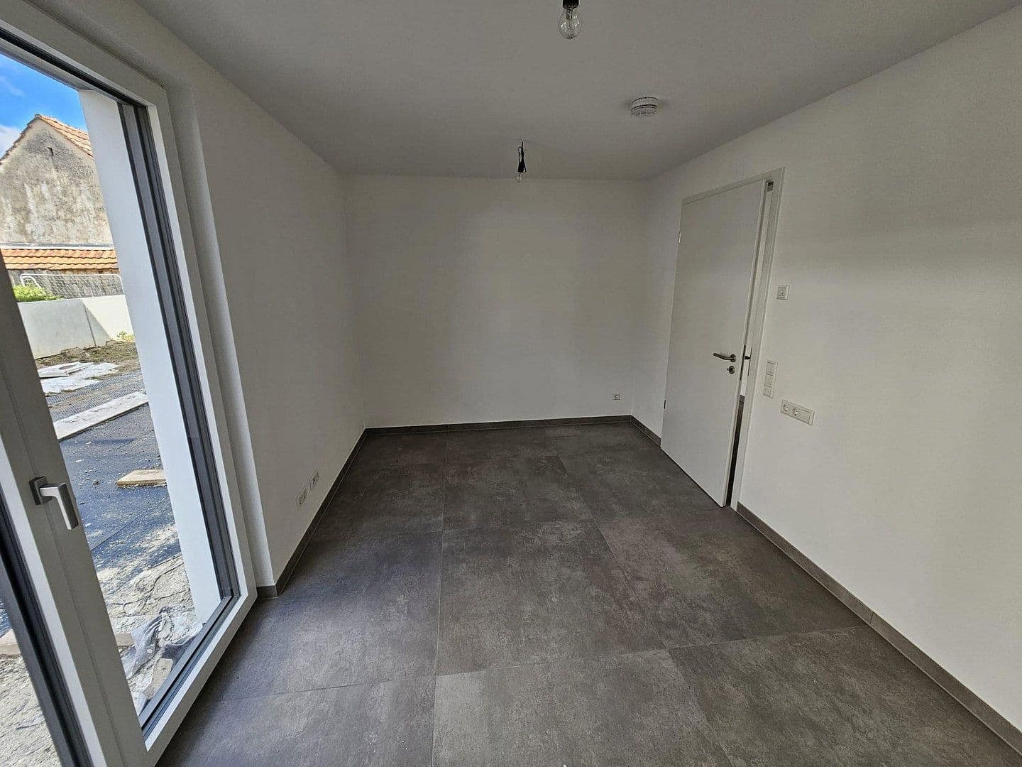 Prenájom bytu 1-izbový 61 m², Altinger Straße 21, Gäufelden, Bádensko-Wurttembersko Prenájom bytu 1-izbový 61 m², Altinger Straße 21, Gäufelden, Bádensko-Wurttembersko