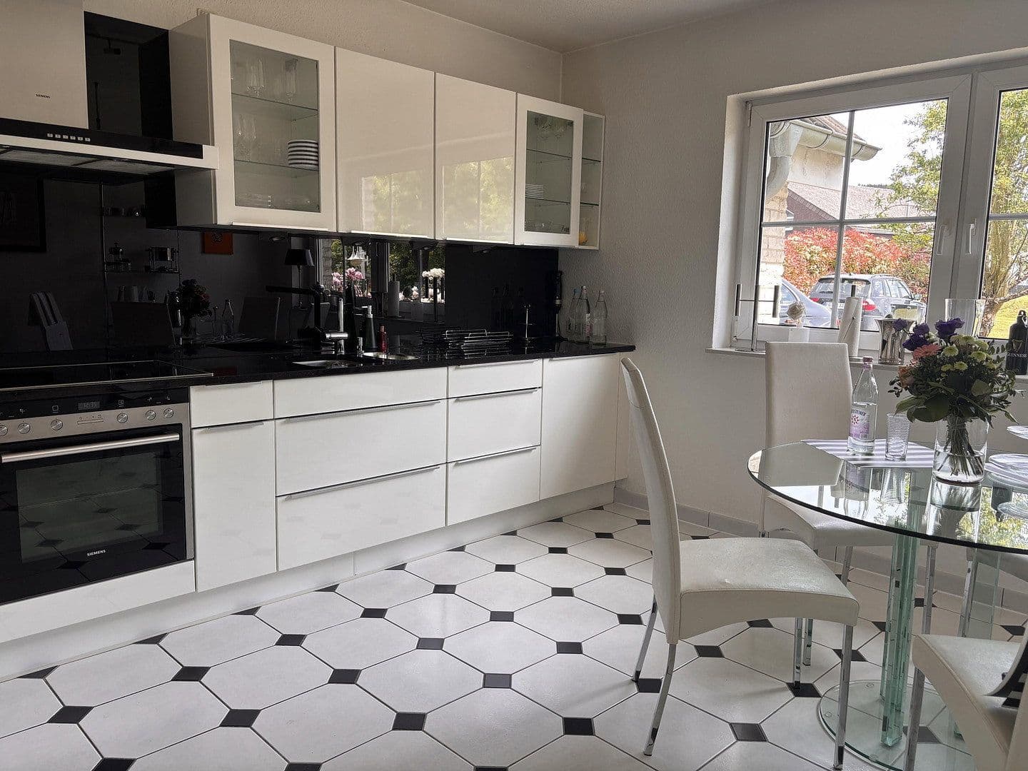 Predaj domu 198 m², pozemek 747 m², Herborn, Hesensko Predaj domu 198 m², pozemek 747 m², Herborn, Hesensko