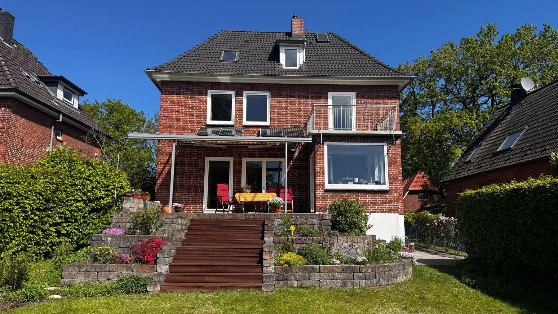 Predaj domu 191 m², pozemek 804 m², Hamburg-Langenhorn, Hamburg Predaj domu 191 m², pozemek 804 m², Hamburg-Langenhorn, Hamburg