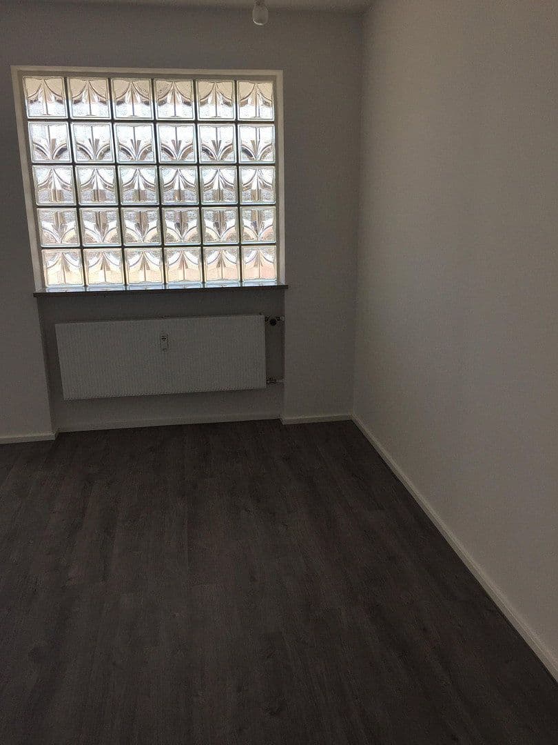 Predaj domu 560 m², pozemek 549 m², Nürnberg, Bavorsko Predaj domu 560 m², pozemek 549 m², Nürnberg, Bavorsko
