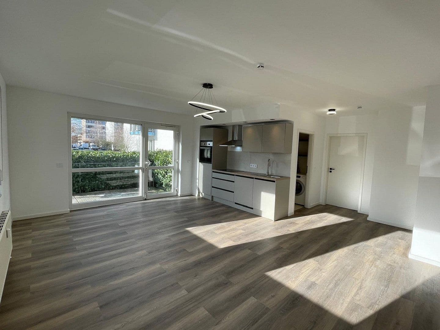 Prenájom bytu 2-izbový 56 m², Taunusstraße 7, Kerpen, Severné Porýnie - Westfálsko Prenájom bytu 2-izbový 56 m², Taunusstraße 7, Kerpen, Severné Porýnie - Westfálsko