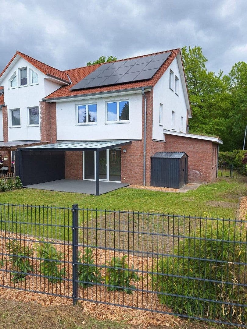 Prenájom domu 120 m², pozemek 350 m², Normandiering 51, Bad Fallingbostel, Dolné Sasko Prenájom domu 120 m², pozemek 350 m², Normandiering 51, Bad Fallingbostel, Dolné Sasko