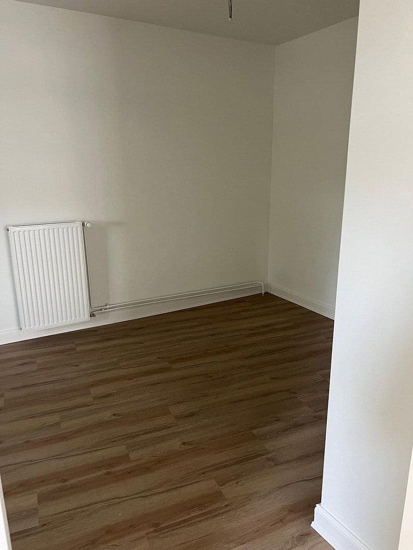 Prenájom nebytového priestoru 150 m², Eichenstraße 29, Hamburg, Hamburg Prenájom nebytového priestoru 150 m², Eichenstraße 29, Hamburg, Hamburg