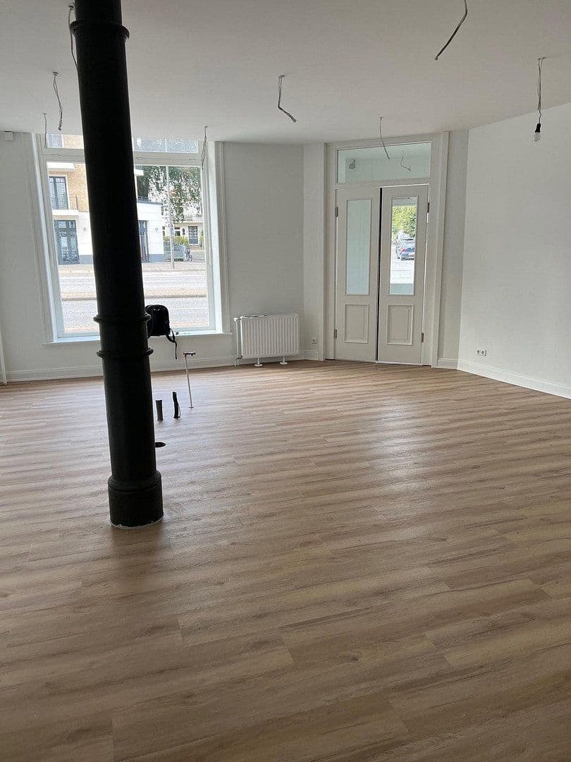 Prenájom nebytového priestoru 150 m², Eichenstraße 29, Hamburg, Hamburg Prenájom nebytového priestoru 150 m², Eichenstraße 29, Hamburg, Hamburg