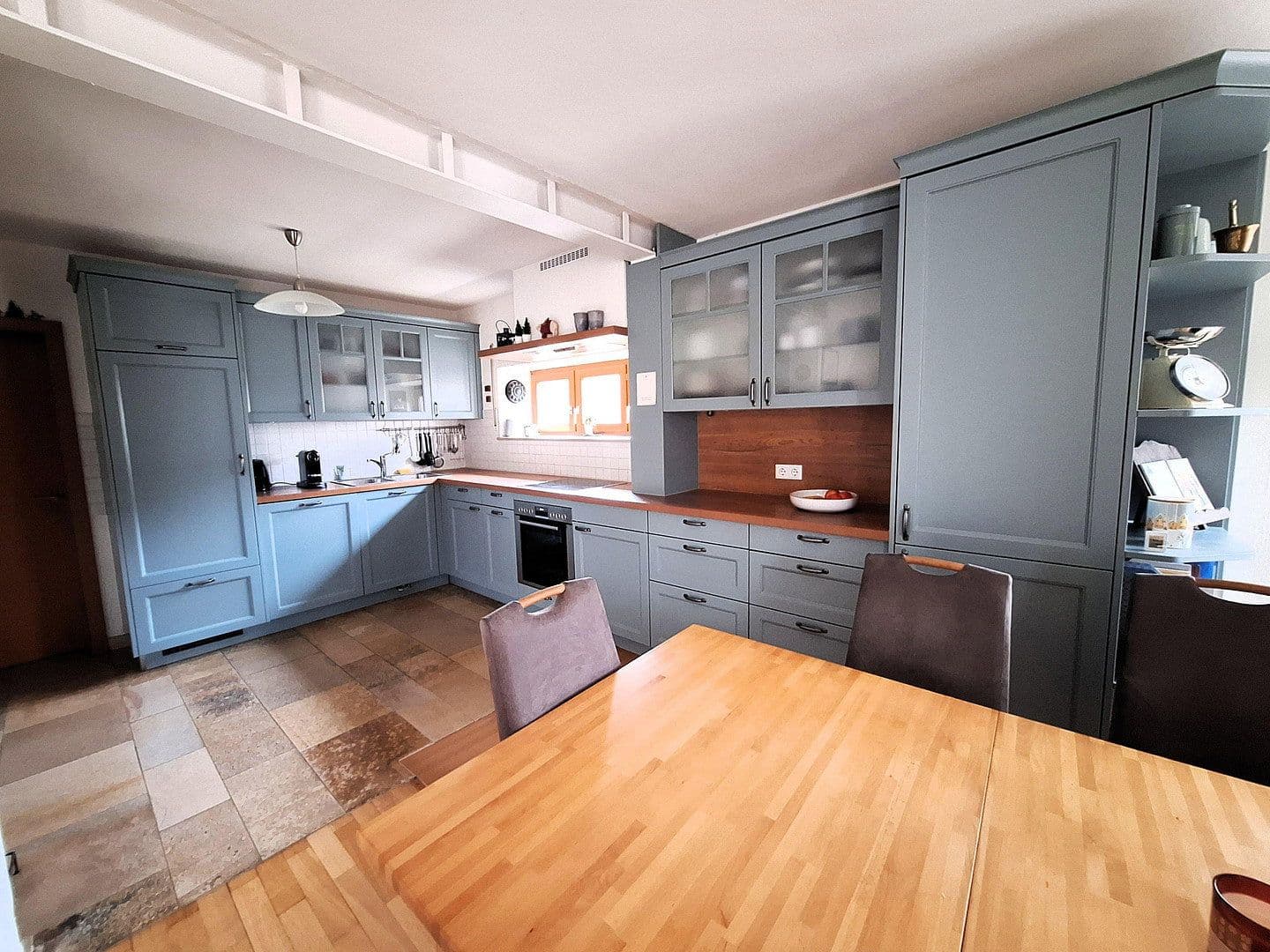Predaj domu 300 m², pozemek 971 m², Dietfurt an der Altmühl, Bavorsko Predaj domu 300 m², pozemek 971 m², Dietfurt an der Altmühl, Bavorsko