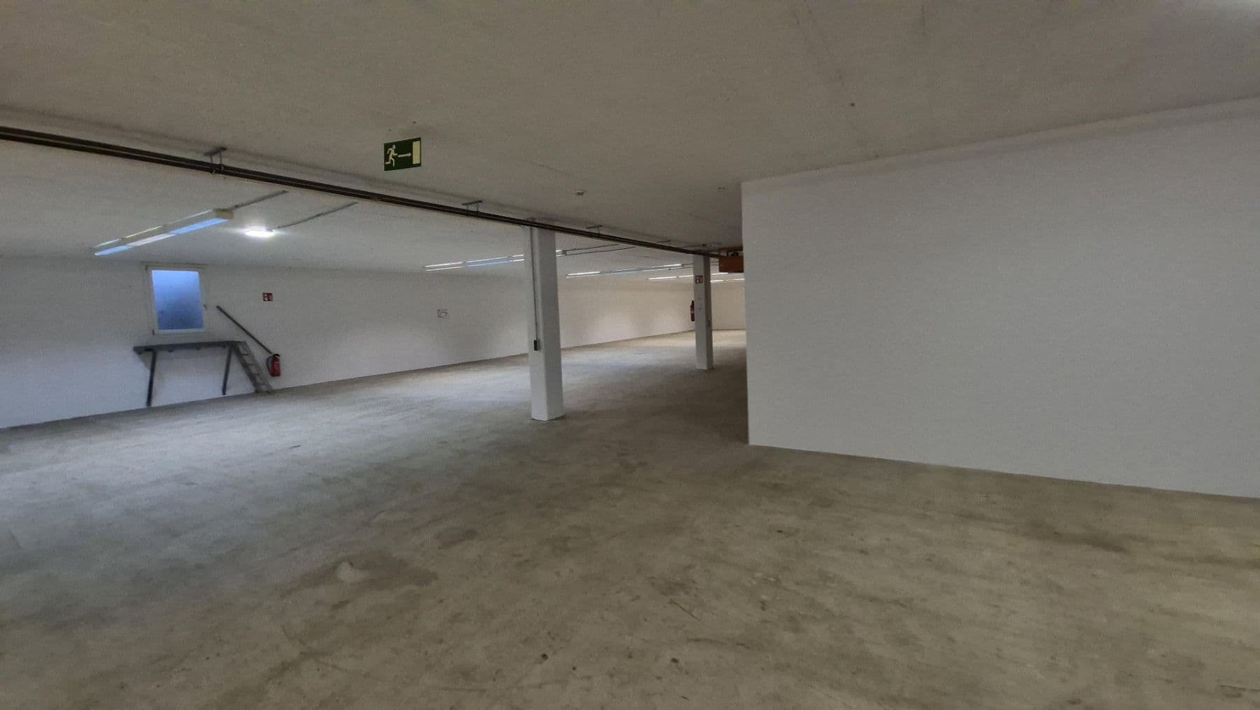 Prenájom nebytového priestoru 700 m², Altensteig, Bádensko-Wurttembersko Prenájom nebytového priestoru 700 m², Altensteig, Bádensko-Wurttembersko