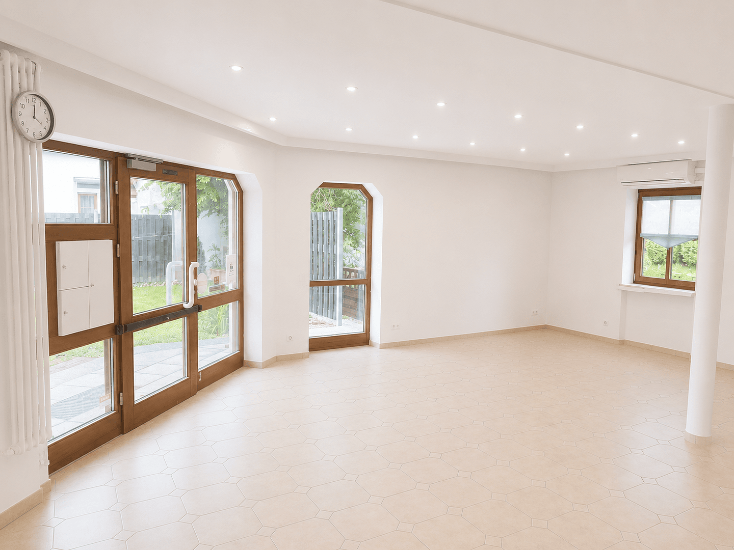 Prenájom bytu 4-izbový 116 m², Hutstraße 15, 18, Itzgrund, Bavorsko Prenájom bytu 4-izbový 116 m², Hutstraße 15, 18, Itzgrund, Bavorsko