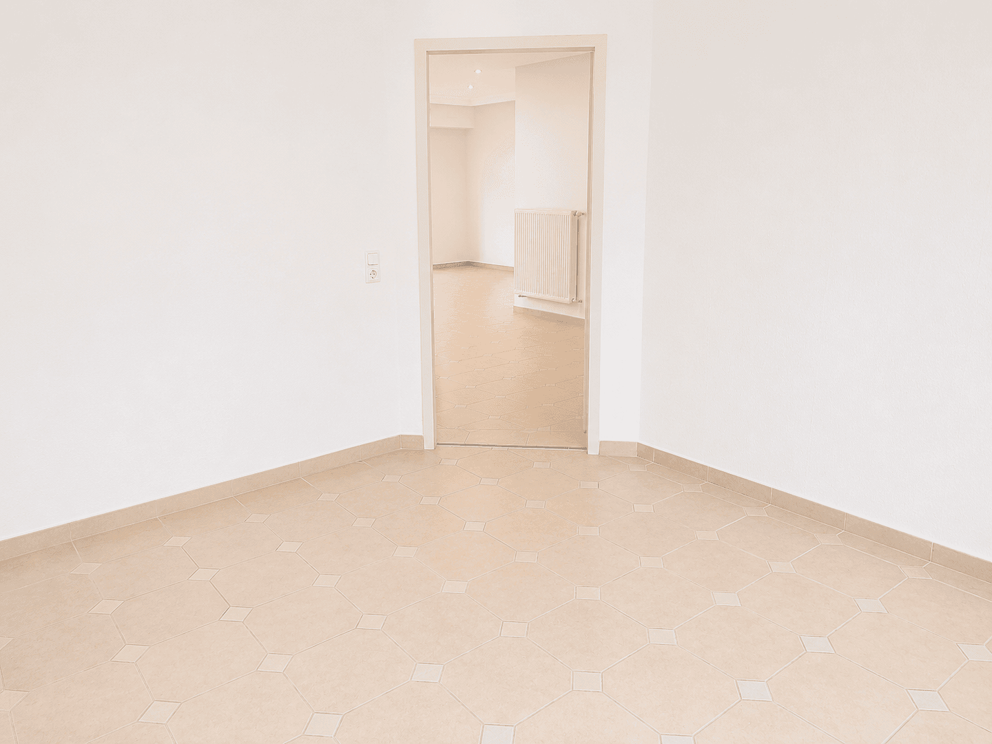 Prenájom bytu 4-izbový 116 m², Hutstraße 15, 18, Itzgrund, Bavorsko Prenájom bytu 4-izbový 116 m², Hutstraße 15, 18, Itzgrund, Bavorsko