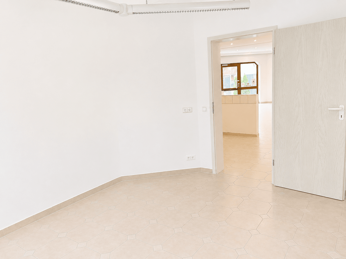 Prenájom bytu 4-izbový 116 m², Hutstraße 15, 18, Itzgrund, Bavorsko Prenájom bytu 4-izbový 116 m², Hutstraße 15, 18, Itzgrund, Bavorsko