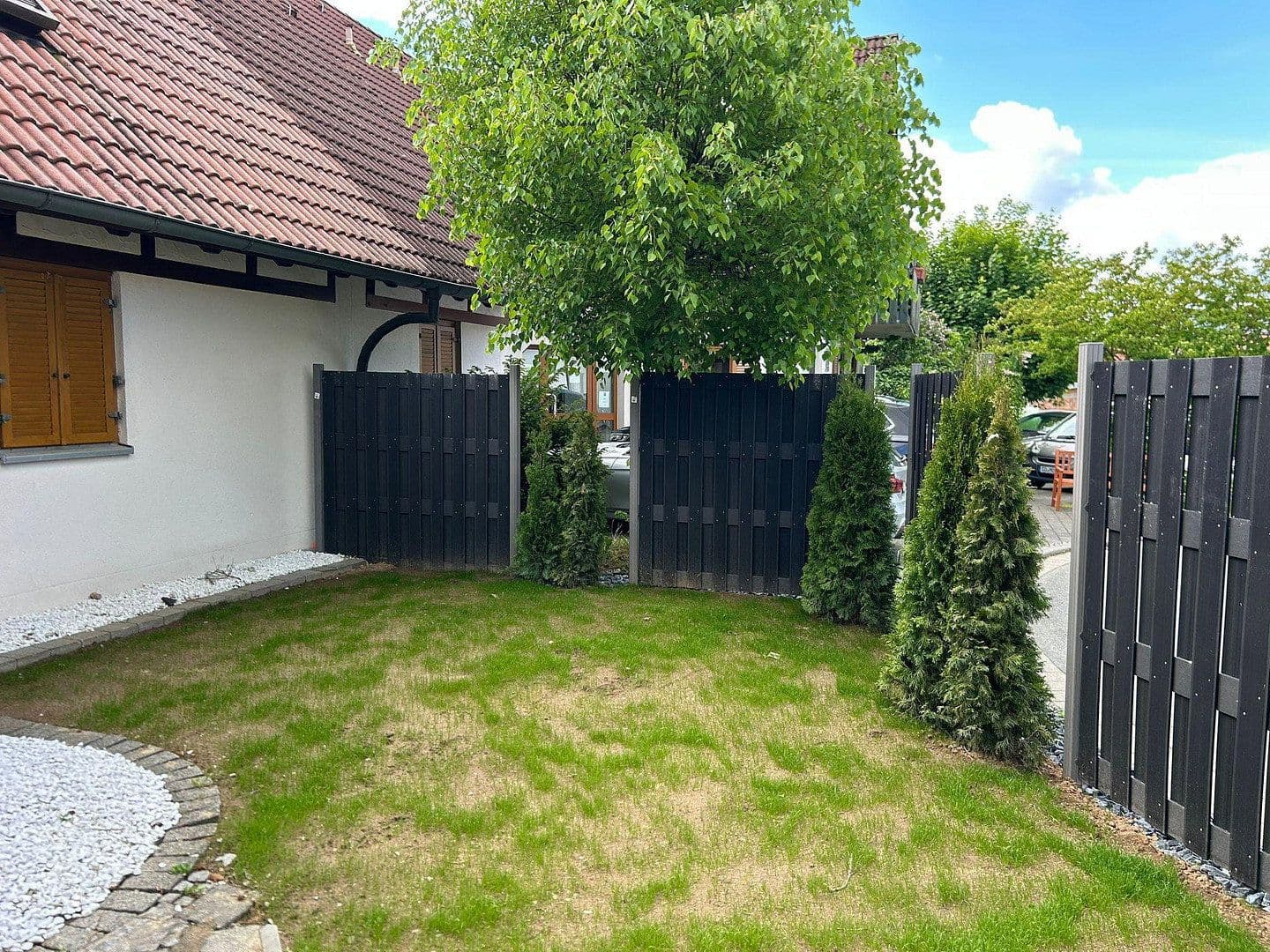 Prenájom bytu 4-izbový 116 m², Hutstraße 15, 18, Itzgrund, Bavorsko Prenájom bytu 4-izbový 116 m², Hutstraße 15, 18, Itzgrund, Bavorsko