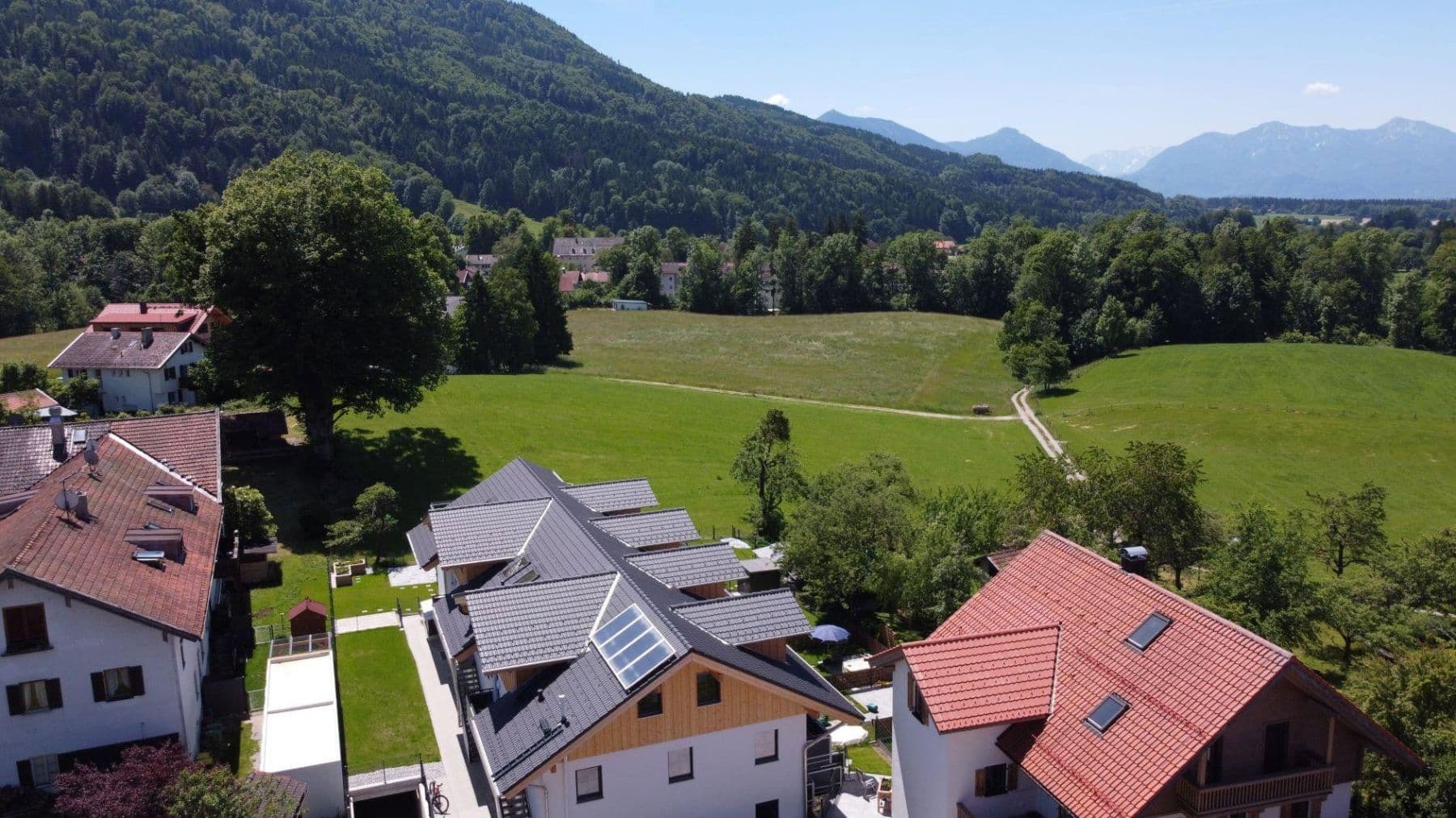 Predaj bytu 4-izbový 113 m², Adelheidstr. 1b, Bad Heilbrunn, Bavorsko Predaj bytu 4-izbový 113 m², Adelheidstr. 1b, Bad Heilbrunn, Bavorsko