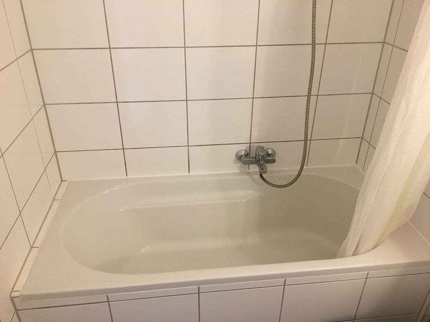 Predaj bytu 1-izbový 35 m², Hüttenstraße 48, Düsseldorf, Severné Porýnie - Westfálsko Predaj bytu 1-izbový 35 m², Hüttenstraße 48, Düsseldorf, Severné Porýnie - Westfálsko