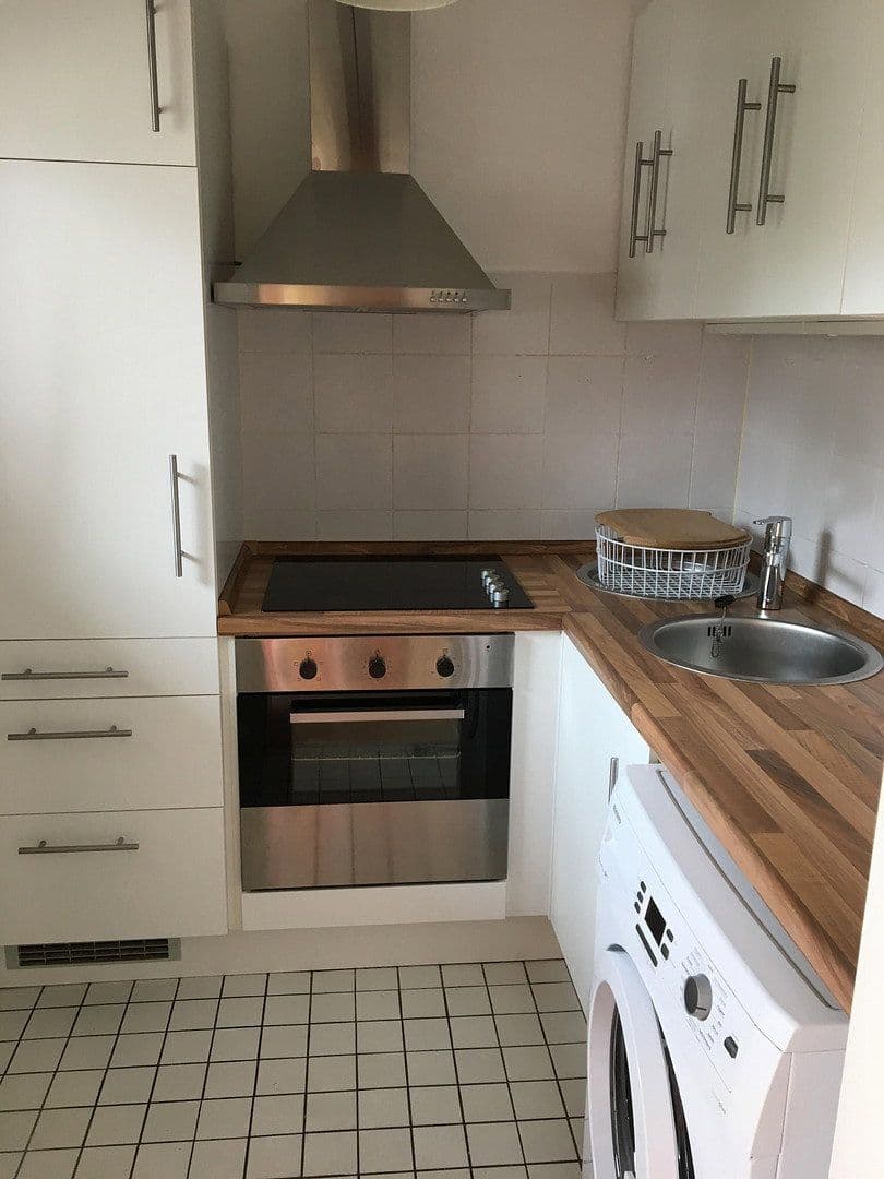 Predaj bytu 1-izbový 35 m², Hüttenstraße 48, Düsseldorf, Severné Porýnie - Westfálsko Predaj bytu 1-izbový 35 m², Hüttenstraße 48, Düsseldorf, Severné Porýnie - Westfálsko